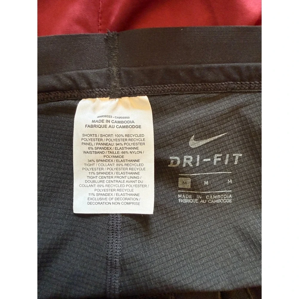 Nike Running Shorts Mens Medium Burgundy Excellent 5 Inch Inseam Athletic Gym